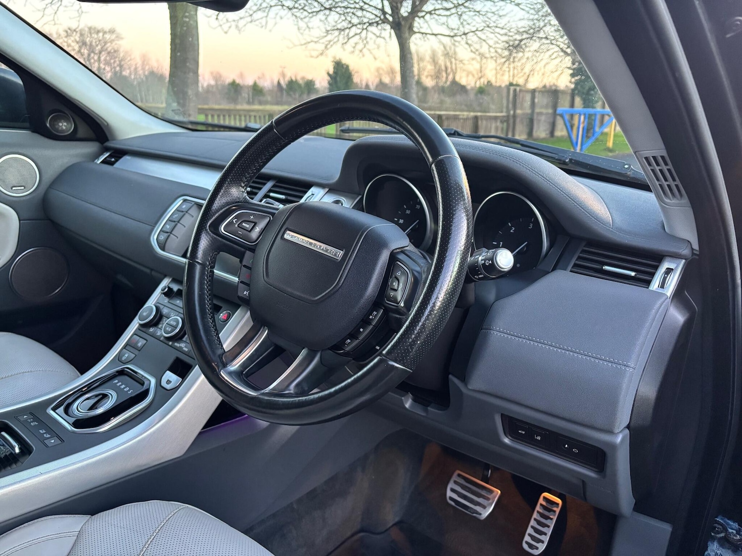 Used Land Rover Range Rover Evoque 2015 for sale - 77190945: Photo 9