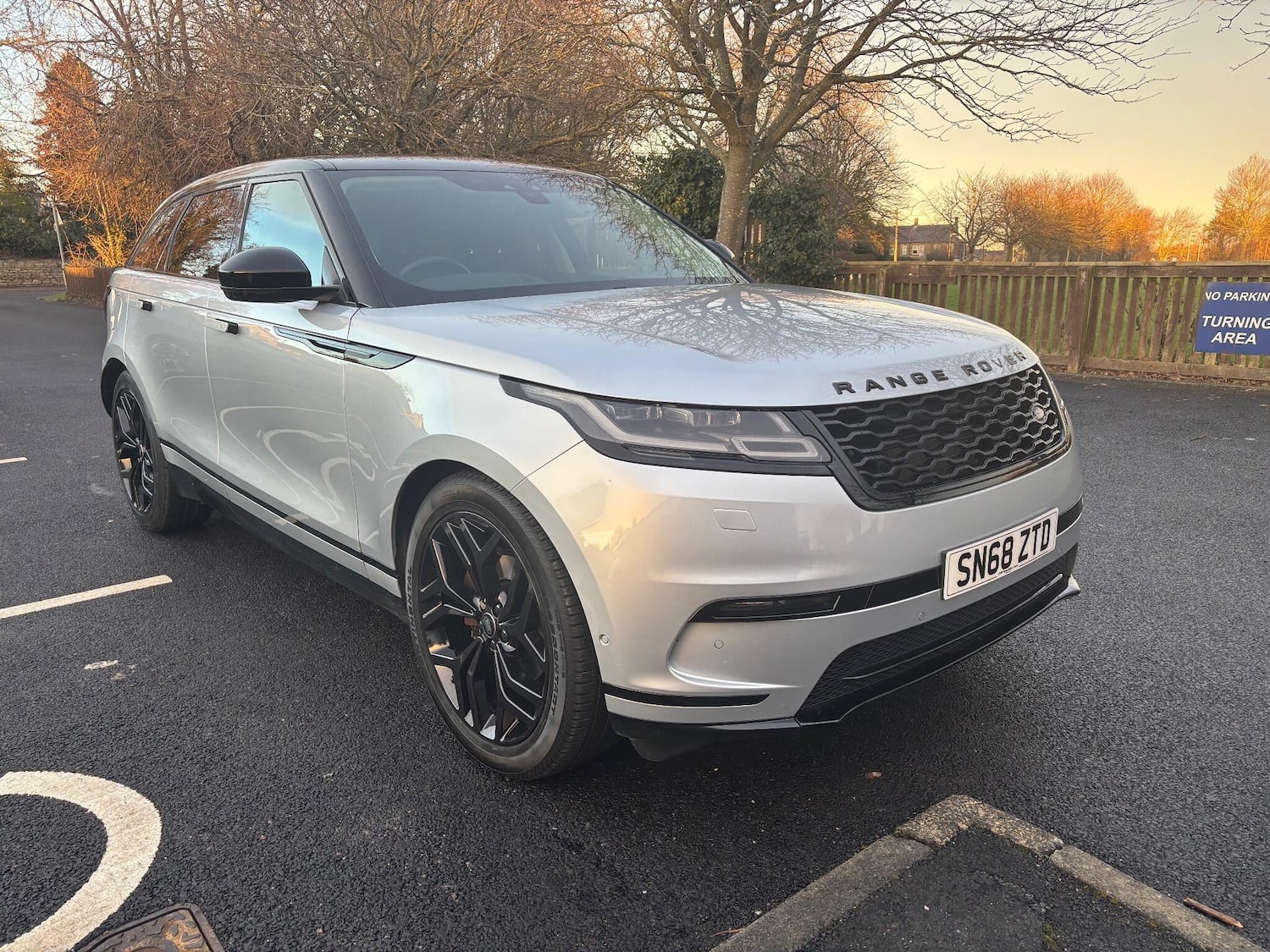 Land Rover Range Rover Velar