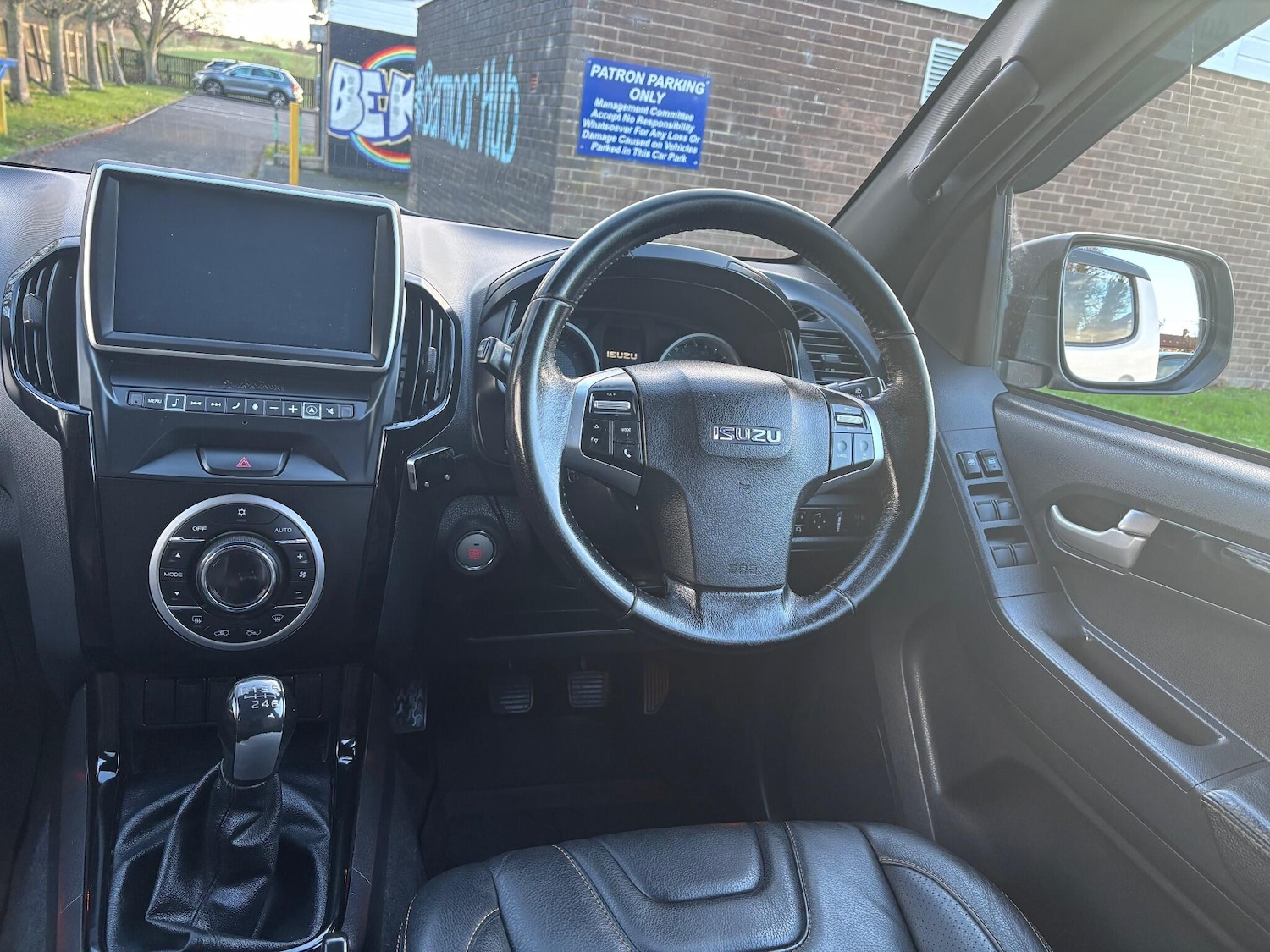 Used Isuzu D-Max 2017 for sale - 76997560: Photo 10