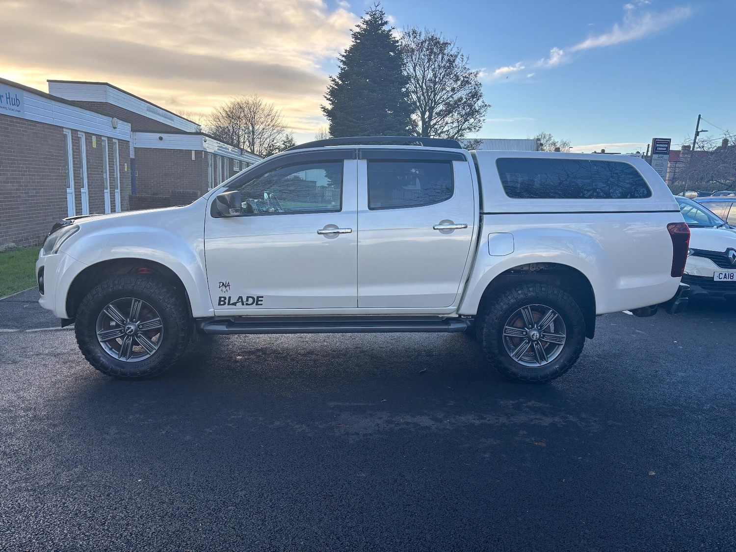 Used Isuzu D-Max 2017 for sale - 76997560: Photo 4