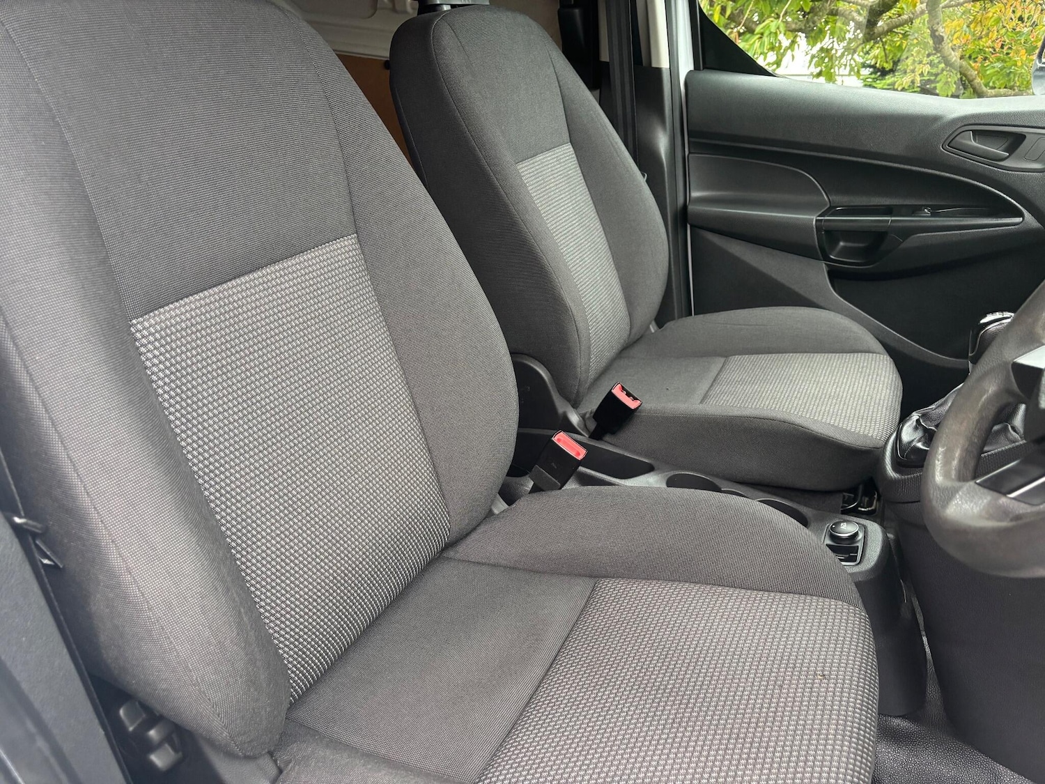 Used Ford Transit Connect 2017 for sale - 76269840: Photo 16