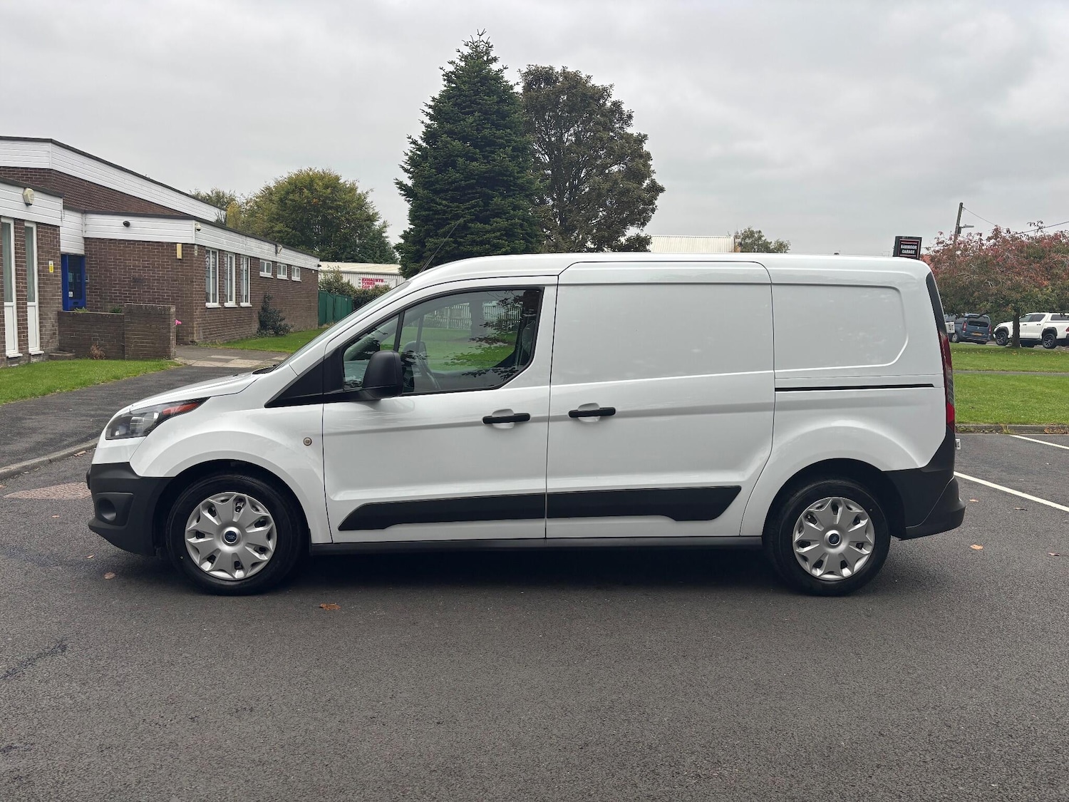 Used Ford Transit Connect 2017 for sale - 76269840: Photo 6