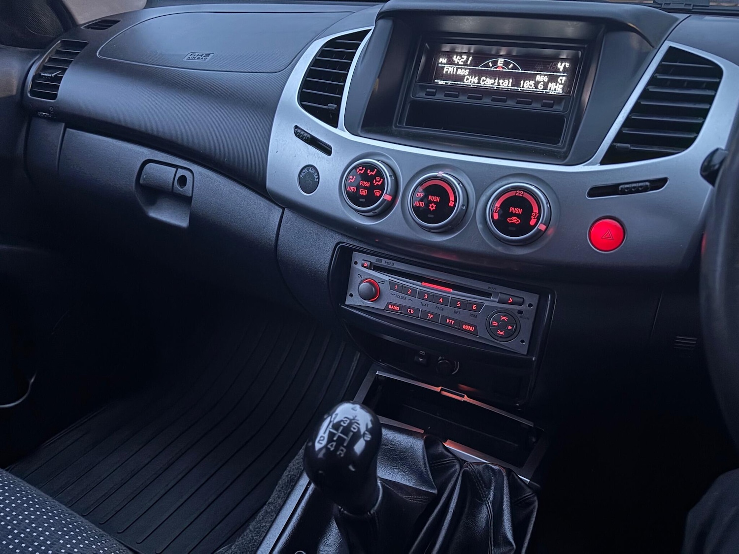 Used Mitsubishi L200 2014 for sale - 77238130: Photo 12