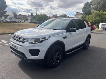 Used Land Rover Discovery Sport 2019 for sale - 79577165: Photo