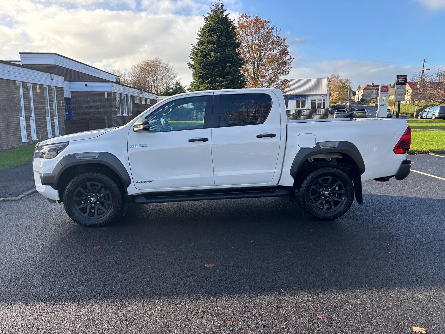 Used Toyota Hilux 2021 for sale - 76606885: Photo 4