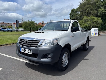 Used Toyota Hilux 2015 for sale - 78822246: Photo