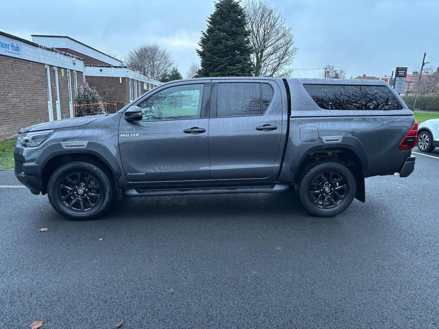 Used Toyota Hilux 2022 for sale - 77066673: Photo 4