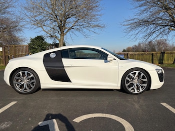Used Audi R8 2010 for sale - 76522203: Photo
