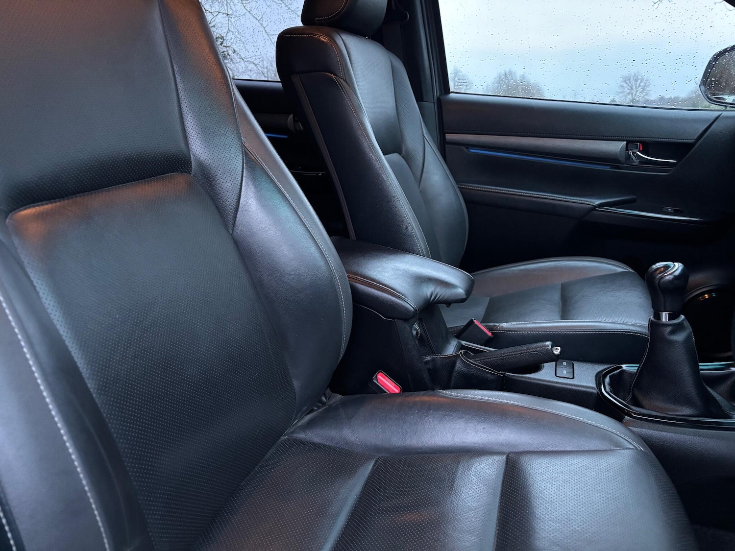 Used Toyota Hilux for sale - 77306203: Photo 14