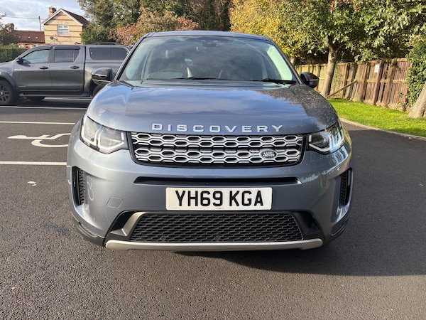 Used Land Rover Discovery Sport 2019 for sale - 76239073: Photo 2