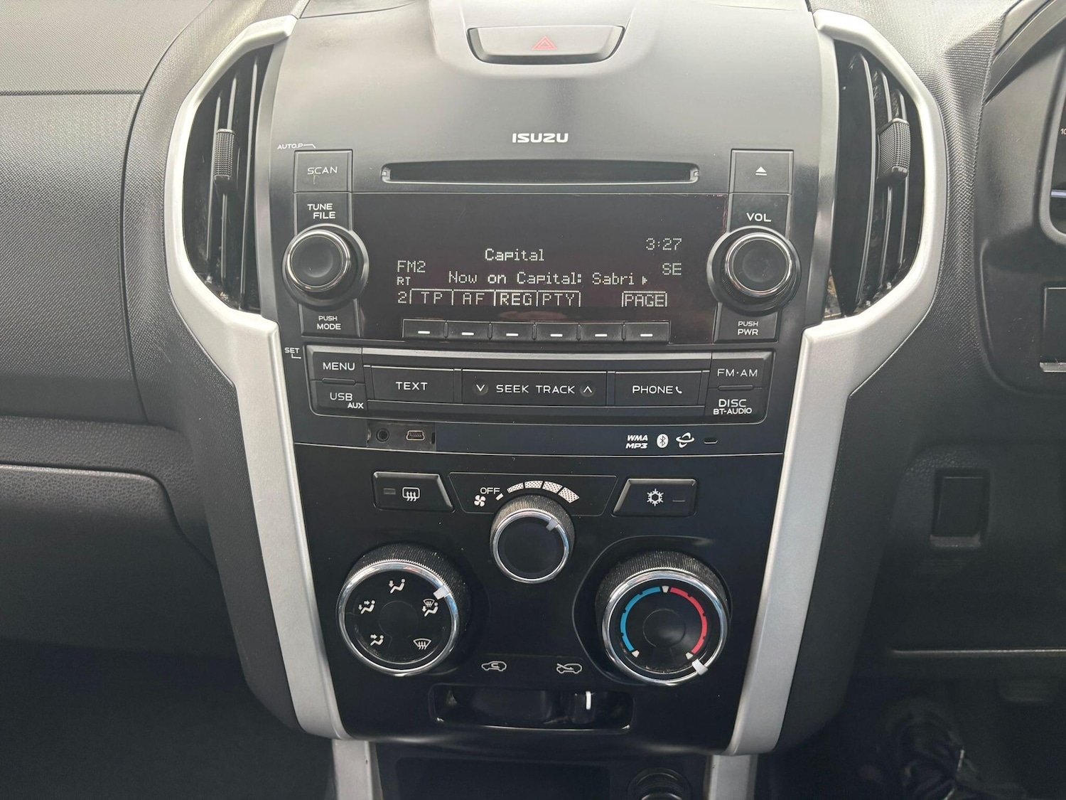 Used Isuzu D-Max 2017 for sale - 76512172: Photo 10