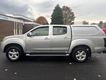 Used Isuzu D-Max 2017 for sale - 76512172: Photo