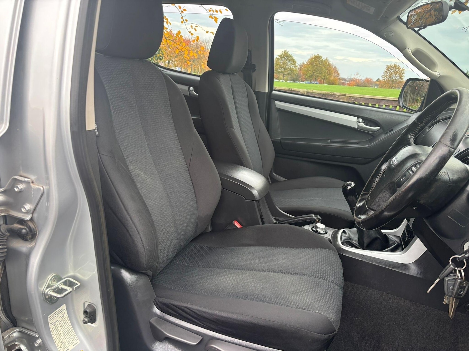 Used Isuzu D-Max 2017 for sale - 76512172: Photo 9