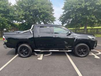 Used Toyota Hilux 2017 for sale - 74934606: Photo