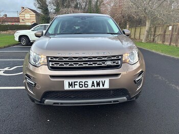 Used Land Rover Discovery Sport 2016 for sale - 77016915: Photo