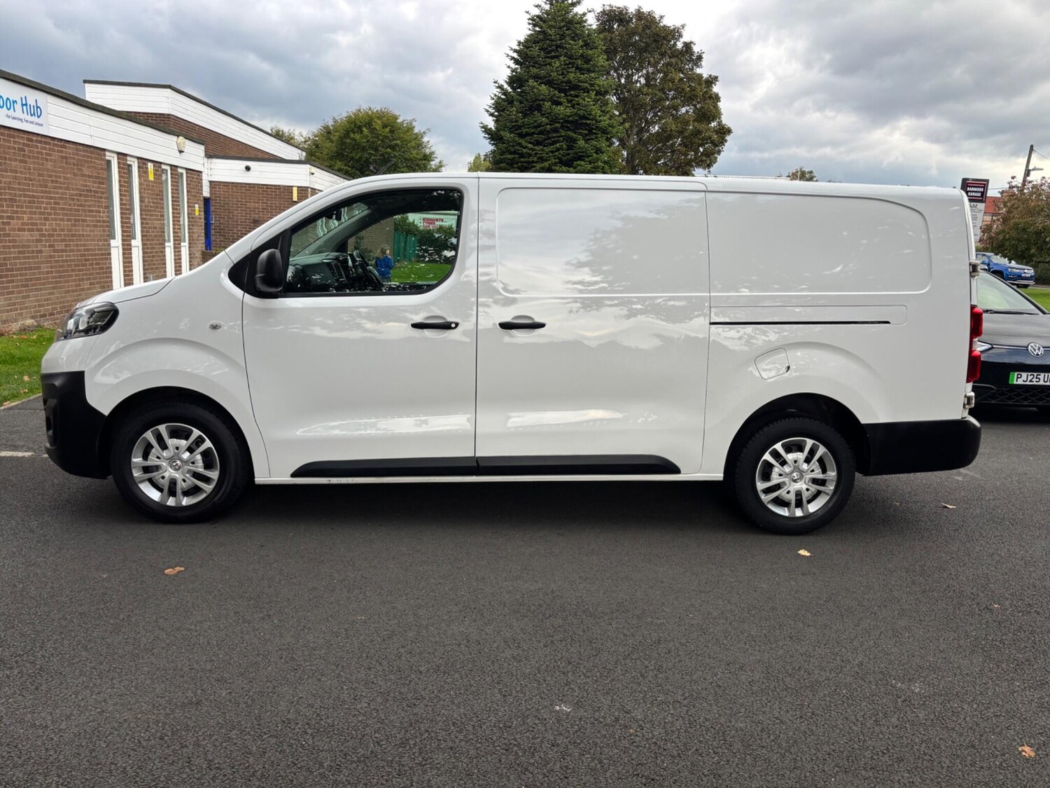 Used Vauxhall Vivaro 2020 for sale - 76370808: Photo 4