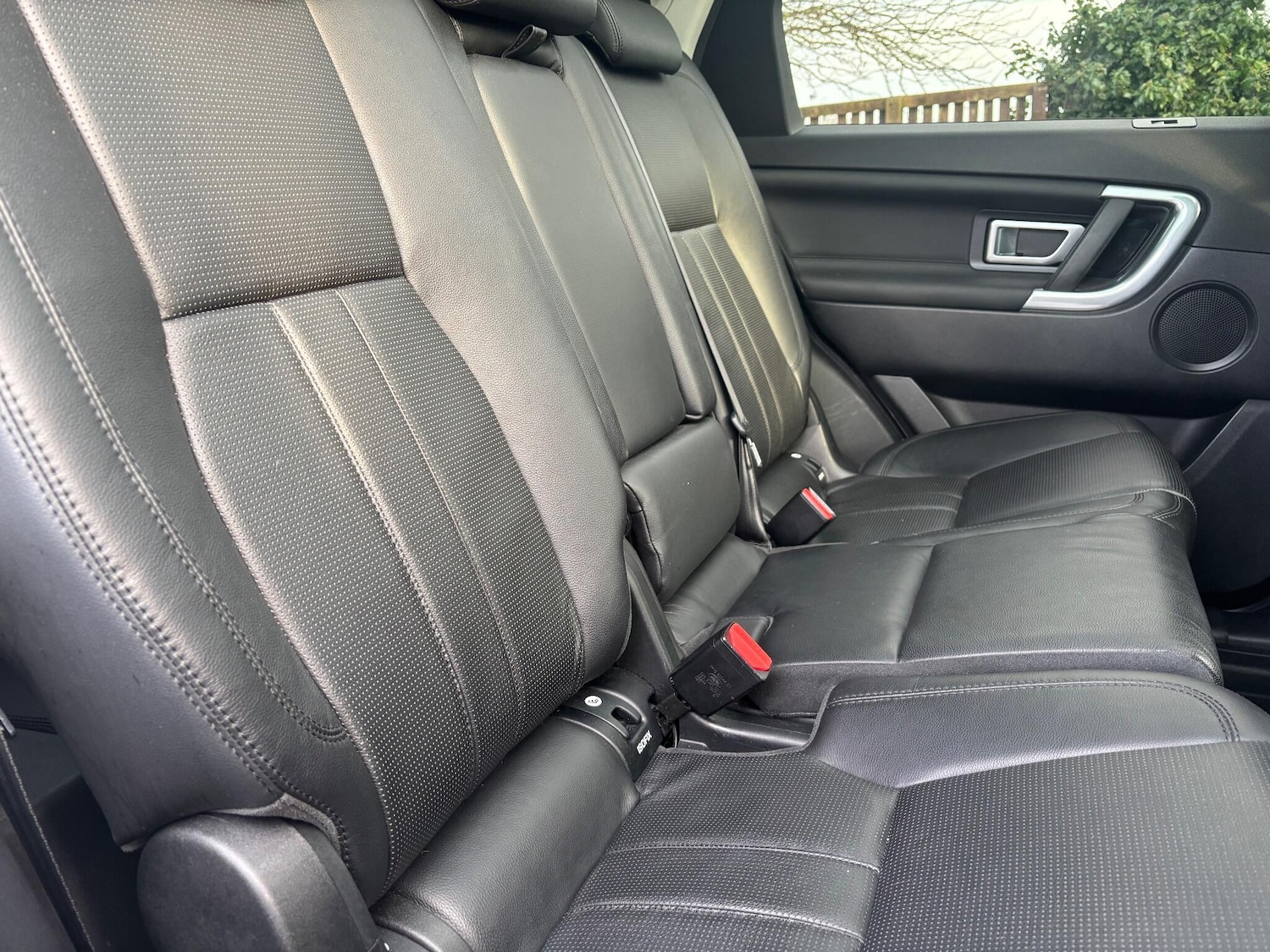 Used Land Rover Discovery Sport 2015 for sale - 76965106: Photo 16