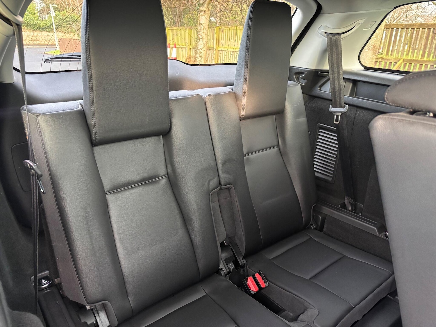 Used Land Rover Discovery Sport 2015 for sale - 76965106: Photo 17