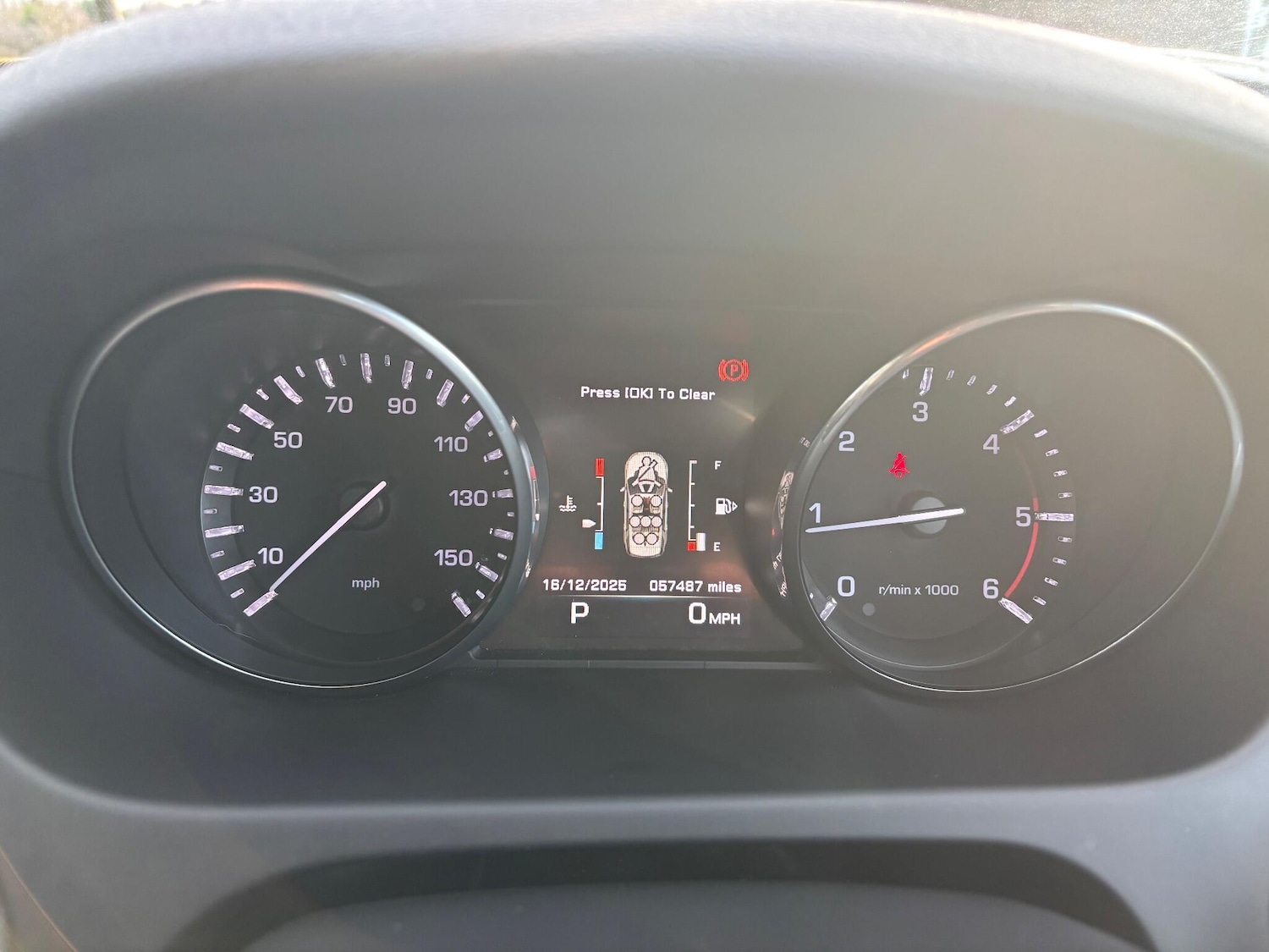 Used Land Rover Discovery Sport 2015 for sale - 76965106: Photo 18