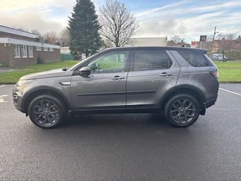 Used Land Rover Discovery Sport 2015 for sale - 76965106: Photo
