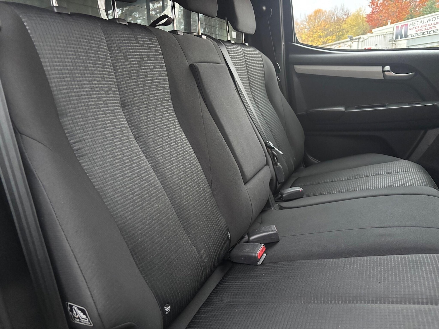 Used Isuzu D-Max 2018 for sale - 76513130: Photo 13