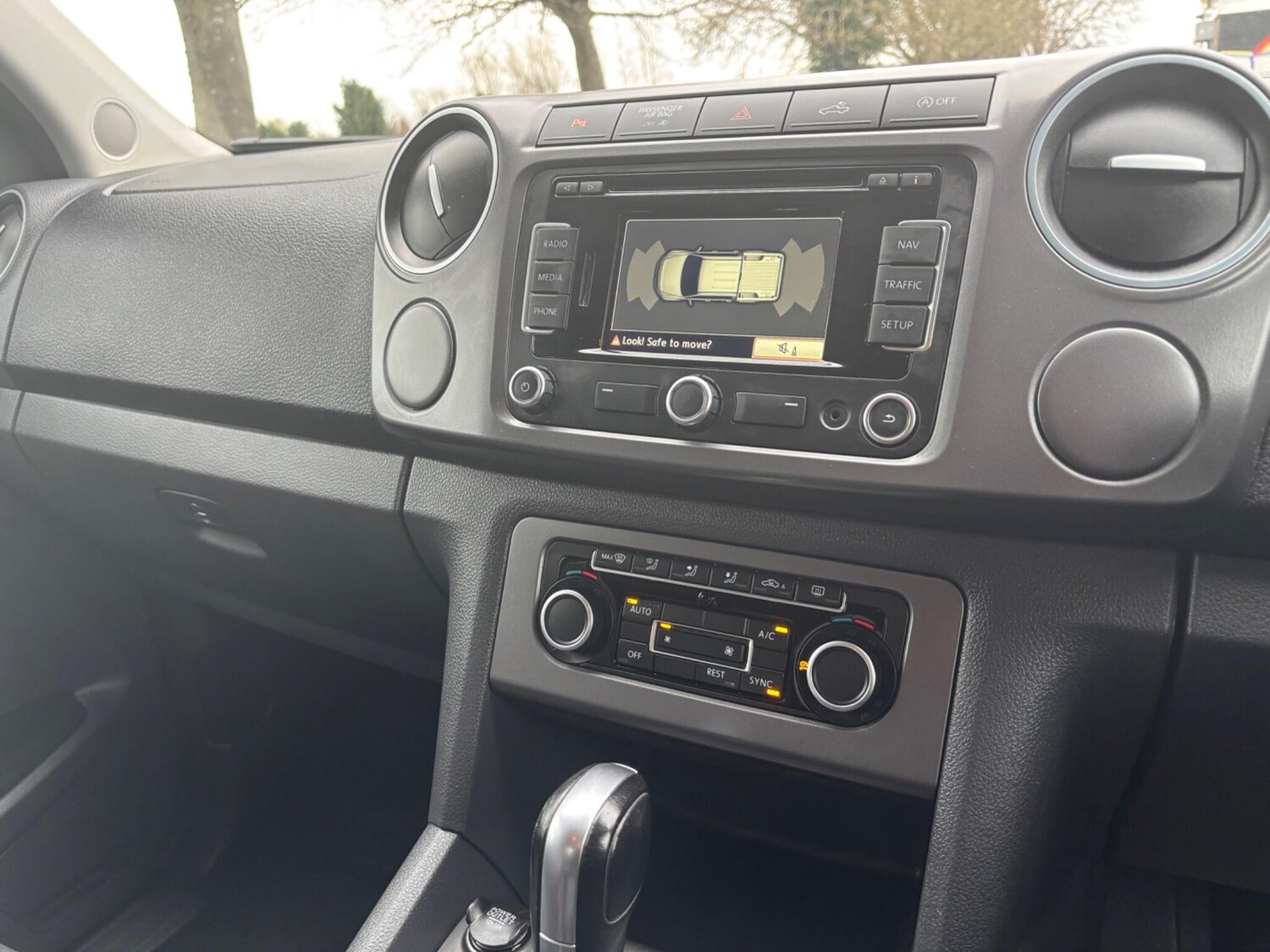 Used Volkswagen Amarok 2016 for sale - 77958159: Photo 14