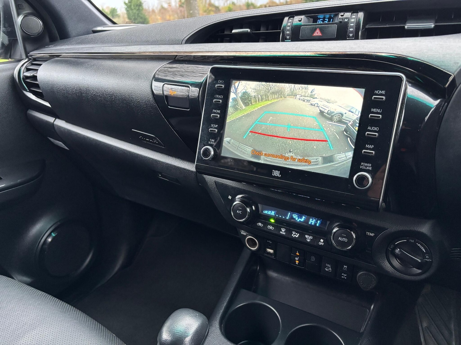 Used Toyota Hilux 2021 for sale - 76584325: Photo 13