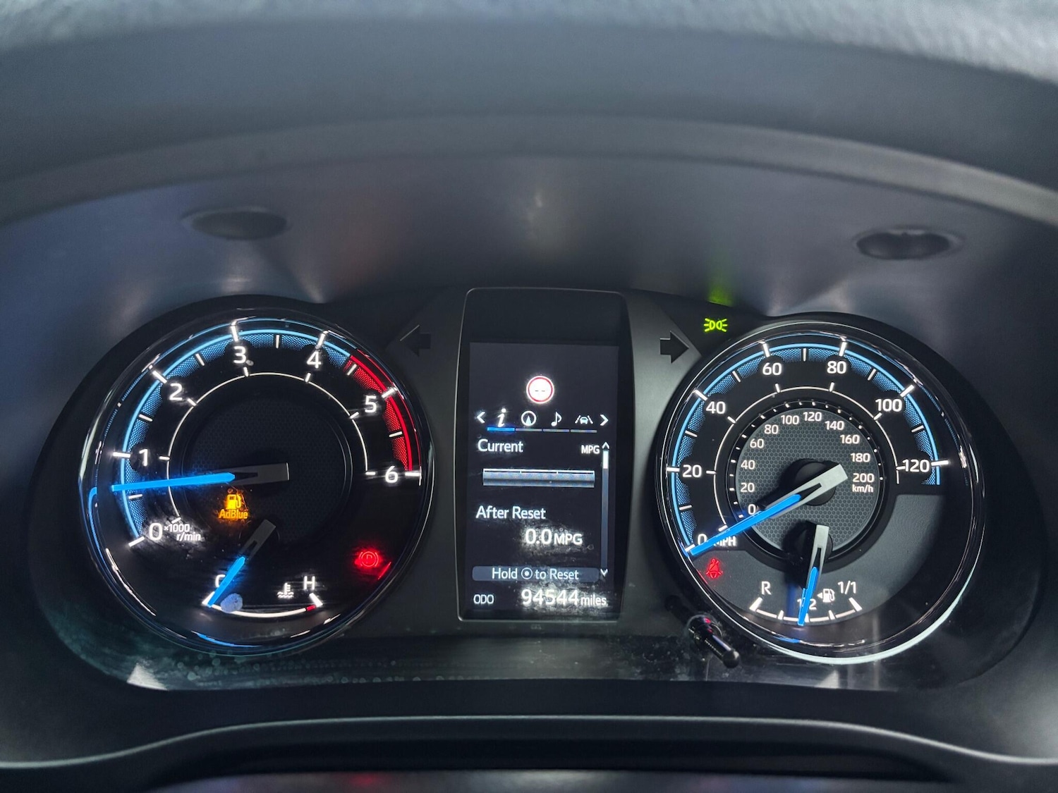 Used Toyota Hilux 2022 for sale - 77425136: Photo 13