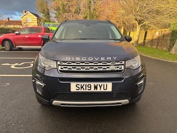 Used Land Rover Discovery Sport 2019 for sale - 77131720: Photo