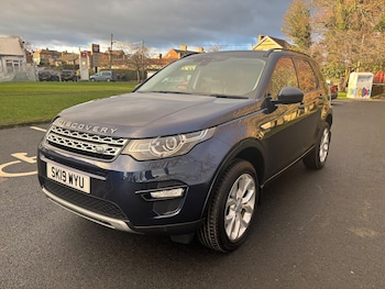 Used Land Rover Discovery Sport 2019 for sale - 77131720: Photo