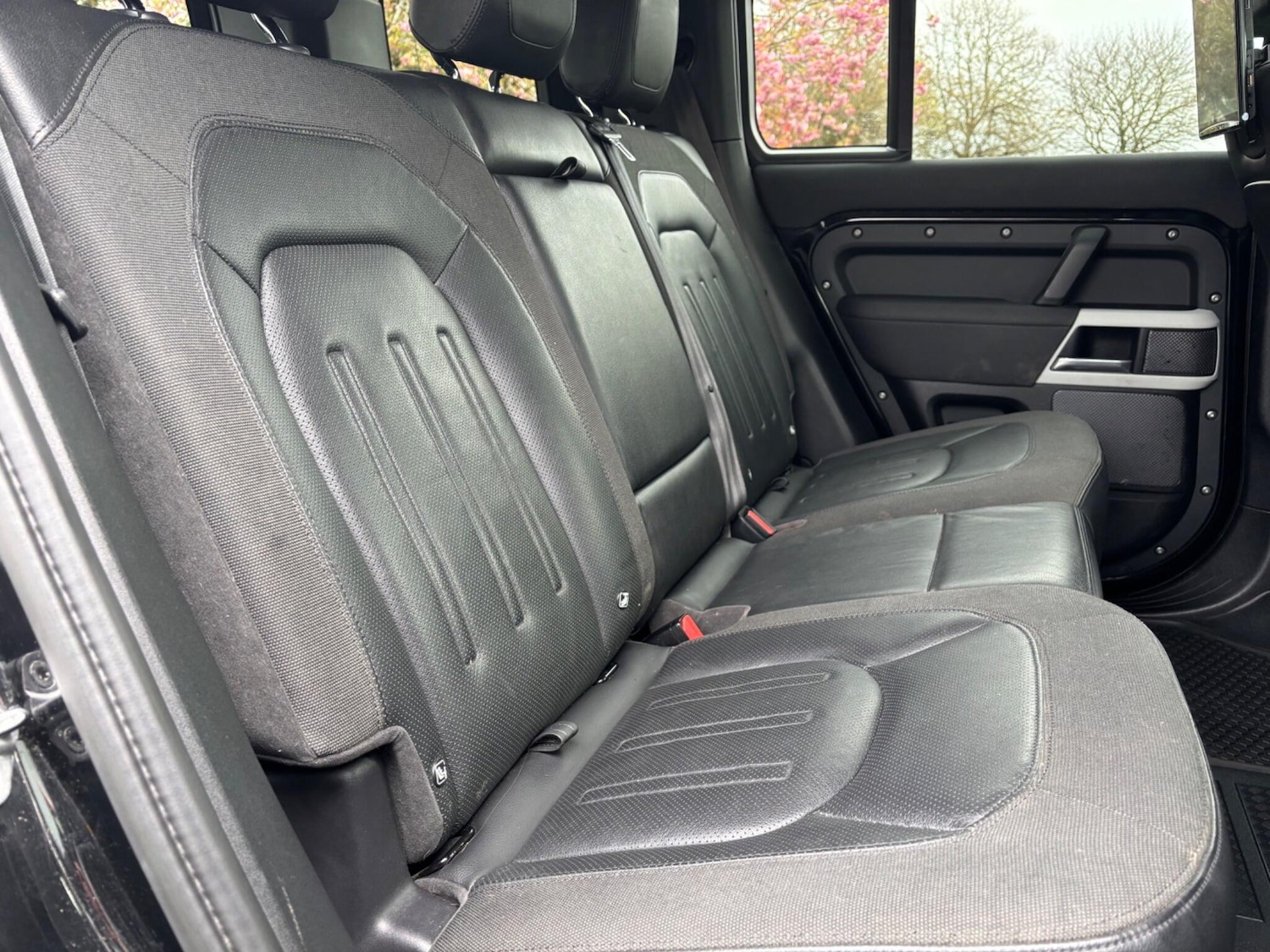 Used Land Rover Defender 110 for sale - 78215107: Photo 10