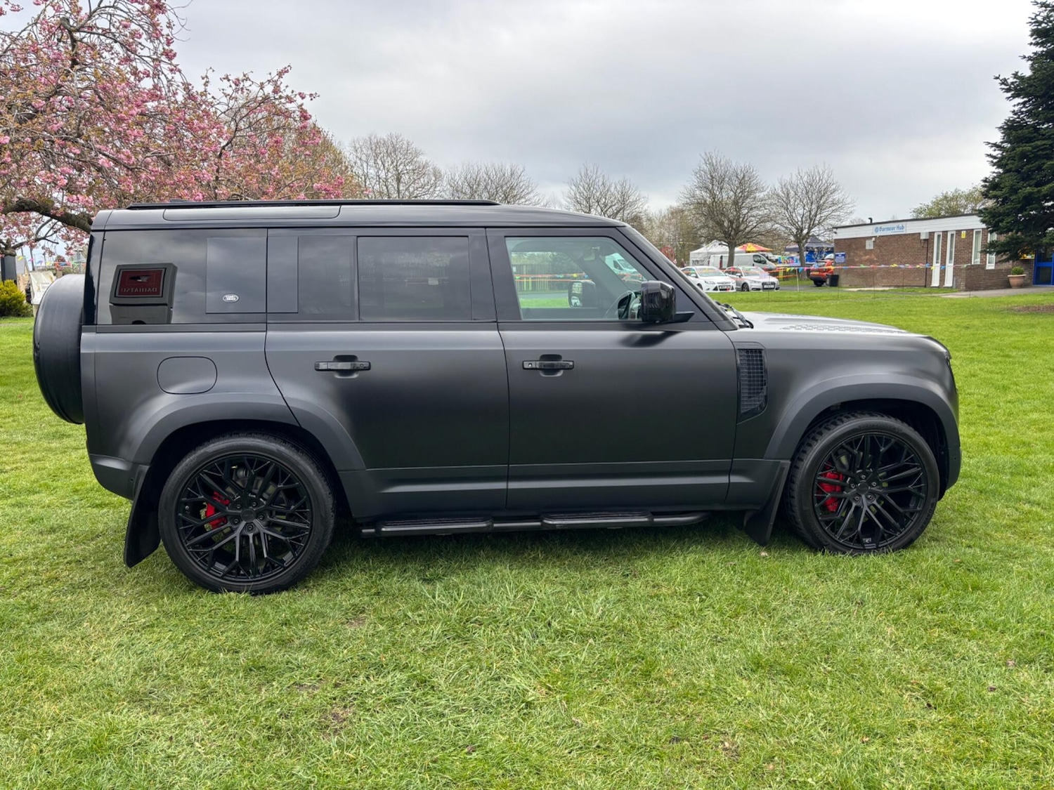 Used Land Rover Defender 110 for sale - 78215107: Photo 7