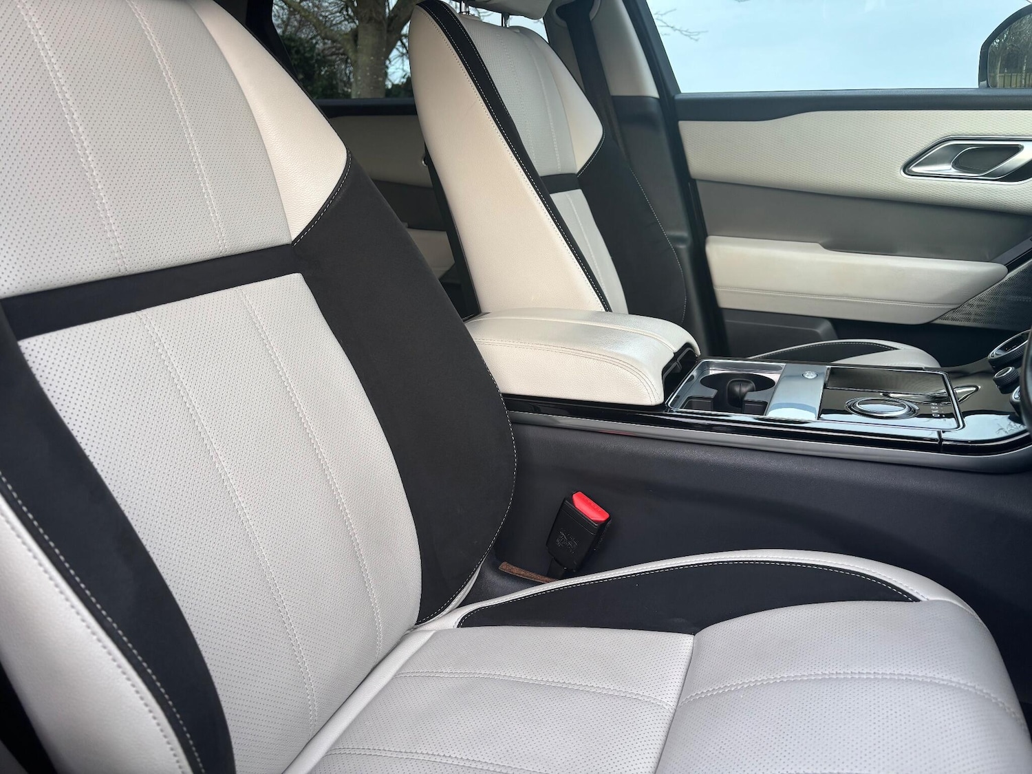 Used Land Rover Range Rover Velar for sale - 77215014: Photo 15