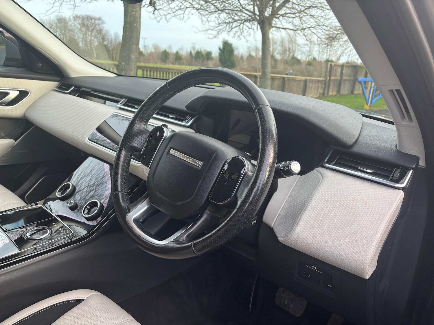 Used Land Rover Range Rover Velar for sale - 77215014: Photo 9