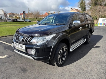 Used Mitsubishi L200 2017 for sale - 74033809: Photo
