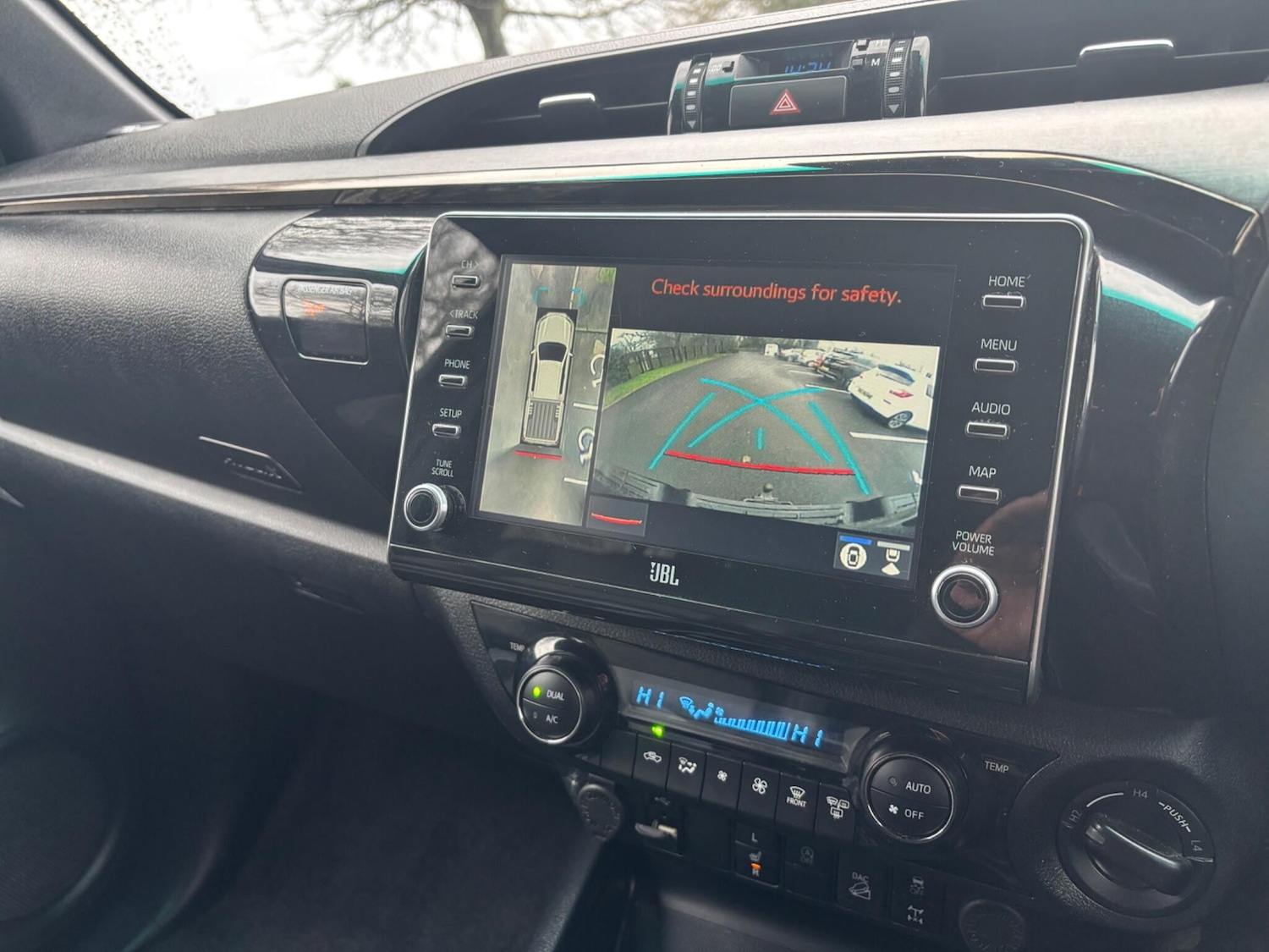 Used Toyota Hilux 2022 for sale - 77853097: Photo 13