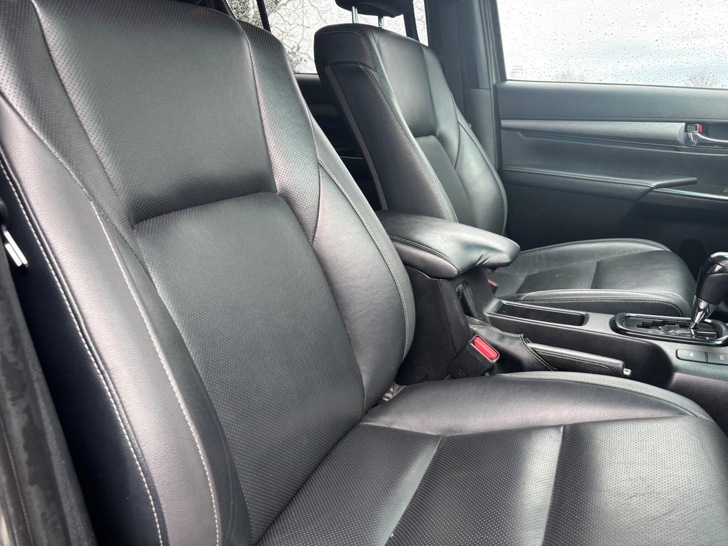 Used Toyota Hilux 2022 for sale - 77853097: Photo 14