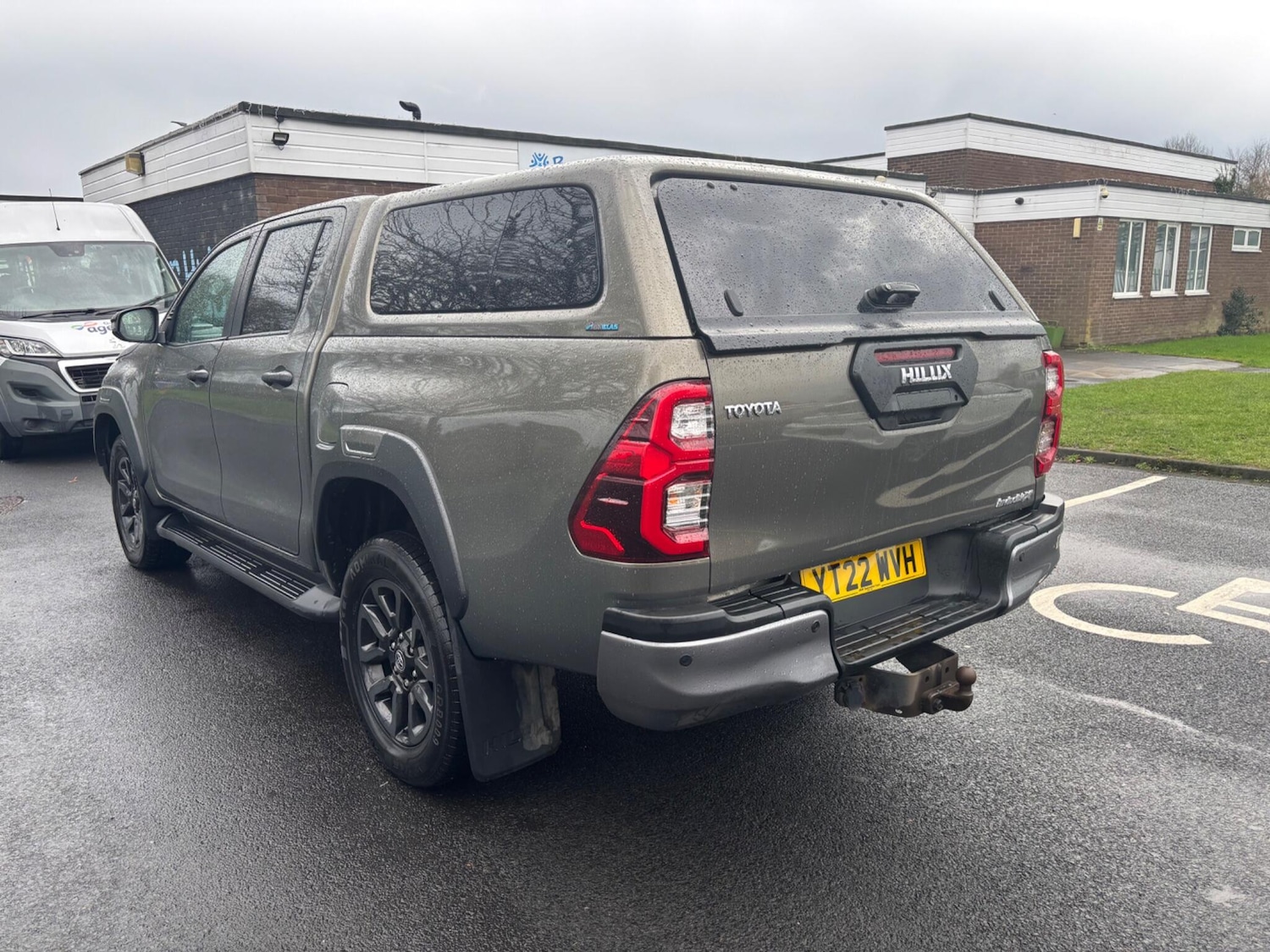 Used Toyota Hilux 2022 for sale - 77853097: Photo 5