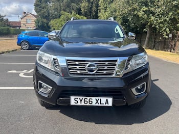 Used Nissan Navara 2016 for sale - 79532633: Photo