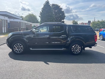 Used Nissan Navara 2016 for sale - 79532633: Photo