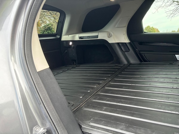 Used Land Rover Discovery 2018 for sale - 72669585: Photo 10