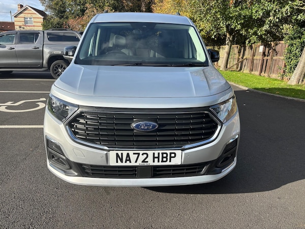 Used Ford Tourneo Connect 2022 for sale - 76239004: Photo 2