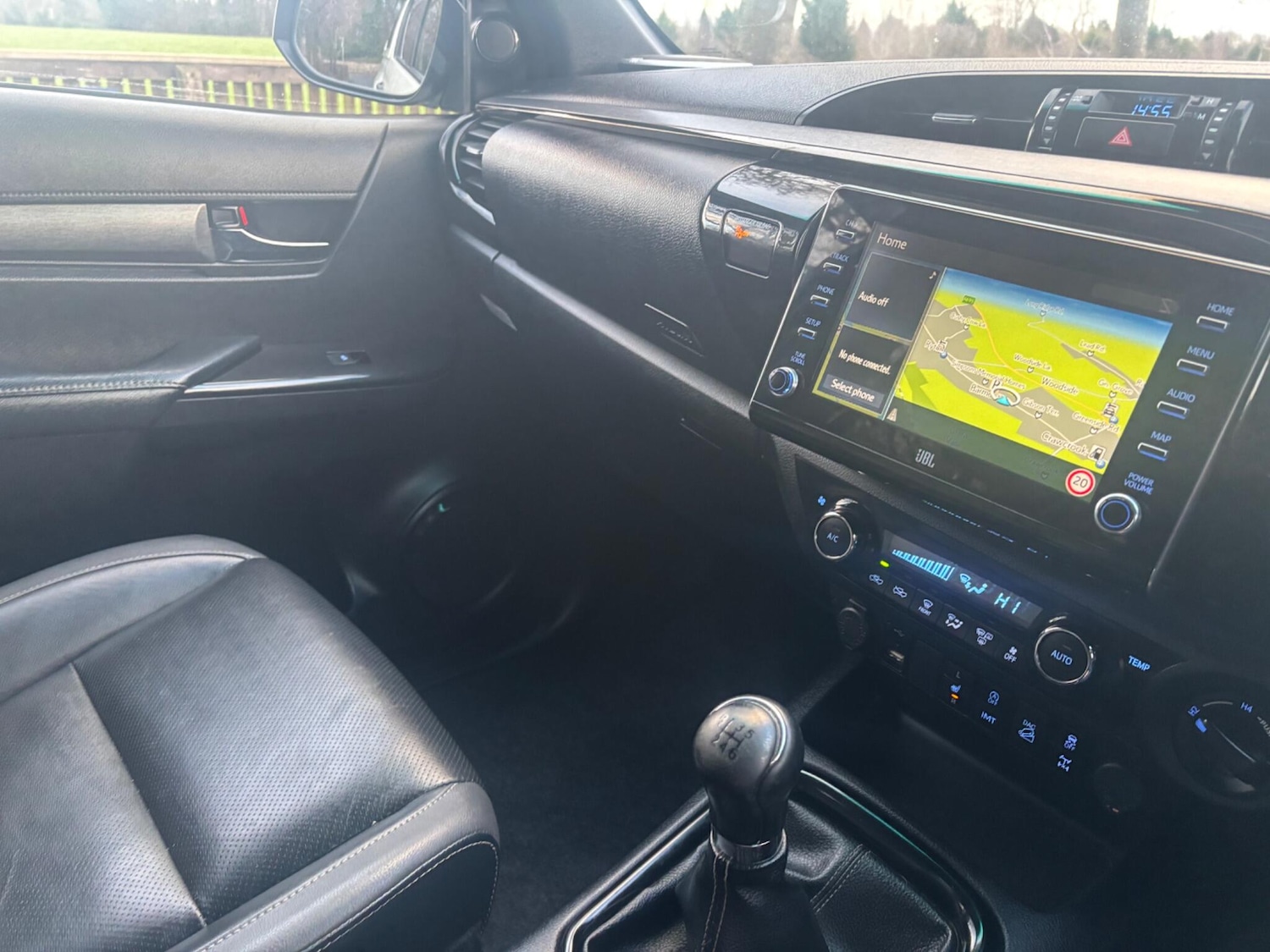 Used Toyota Hilux 2021 for sale - 77229700: Photo 16