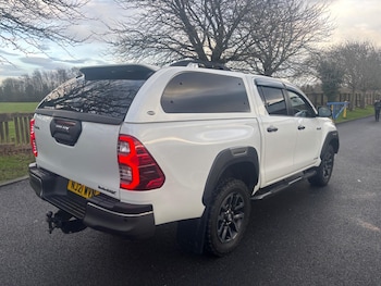 Used Toyota Hilux 2021 for sale - 77229700: Photo