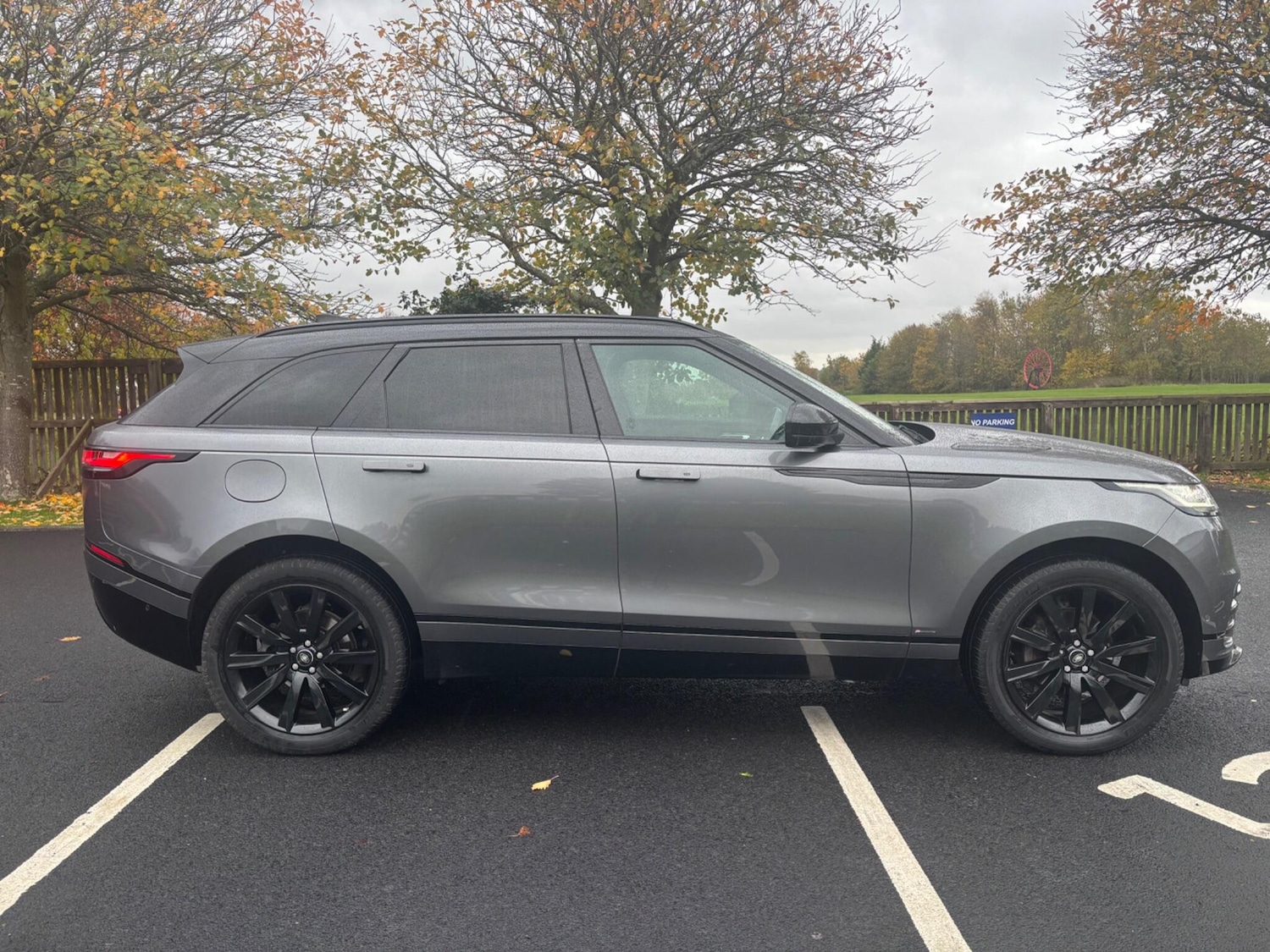 Used Land Rover Range Rover Velar 2019 for sale - 76432073: Photo 4