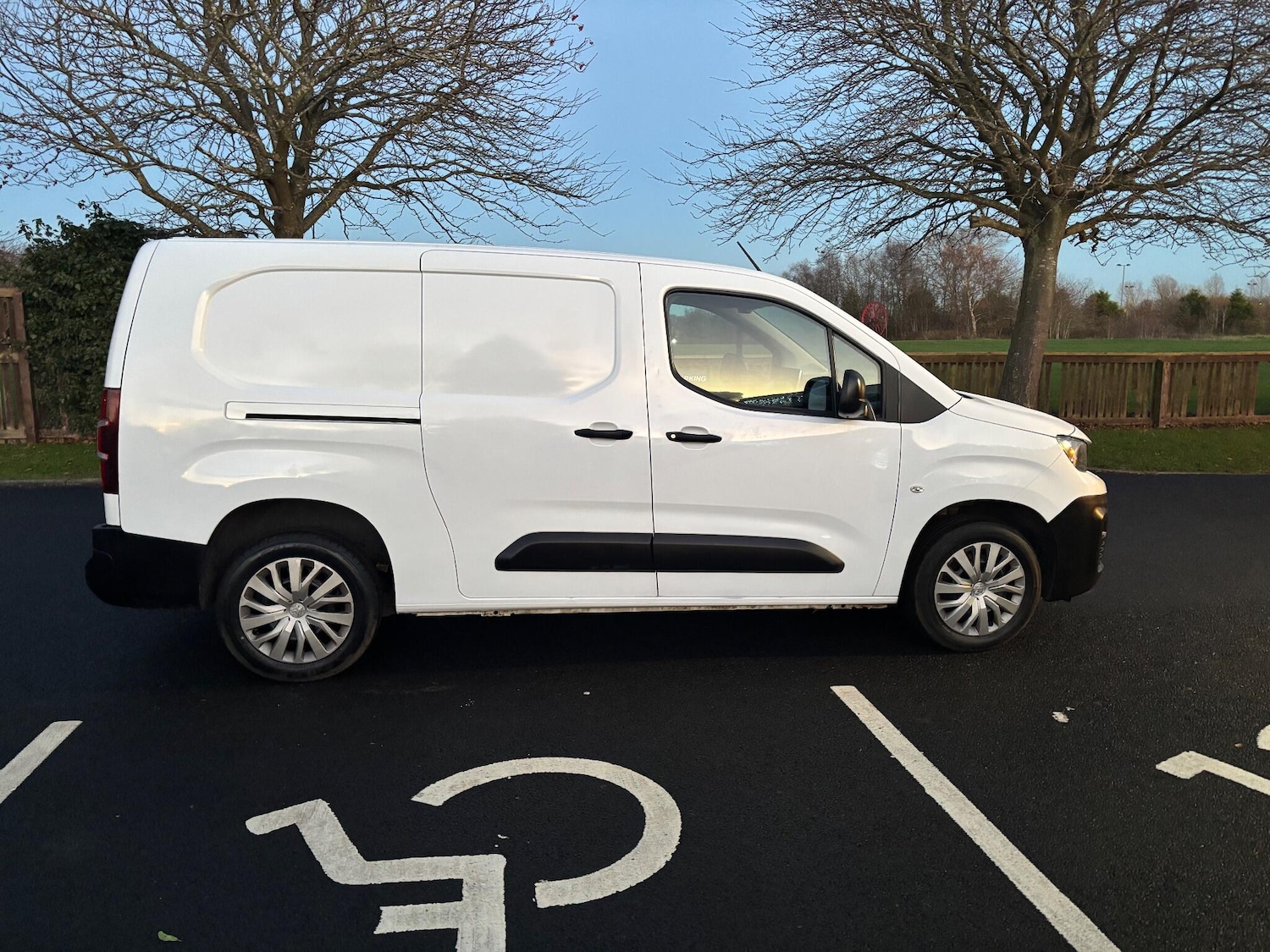 Used Peugeot Partner 2020 for sale - 76786916: Photo 7