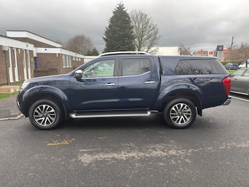 Used Nissan Navara 2018 for sale - 77784279: Photo