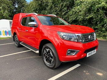 Nissan - Navara