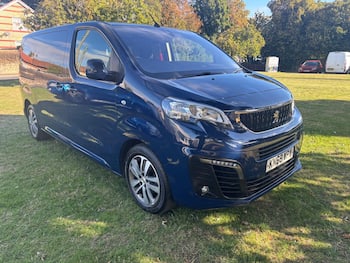 Used Peugeot Traveller 2018 for sale - 79874695: Photo