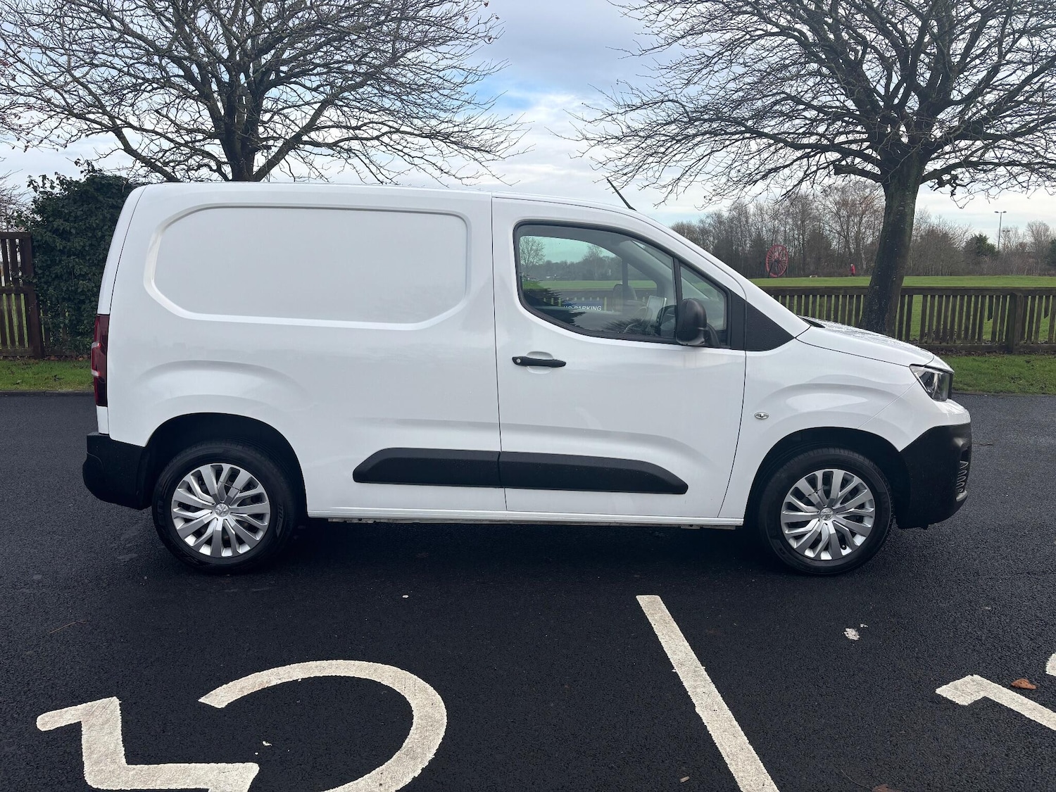 Used Peugeot Partner 2021 for sale - 76832789: Photo 8